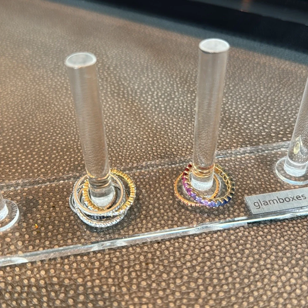 Glamboxes Acrylic 5 Ring Holder